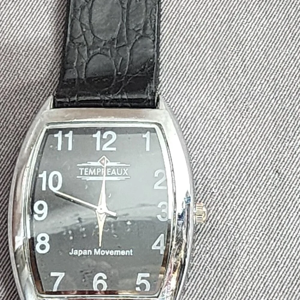 Tempreaux Black White Face w/Silver Accent Japan Mvmt Stainless Steel Back Watch